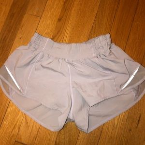 Lululemon Hotty Hot Short 2.5”